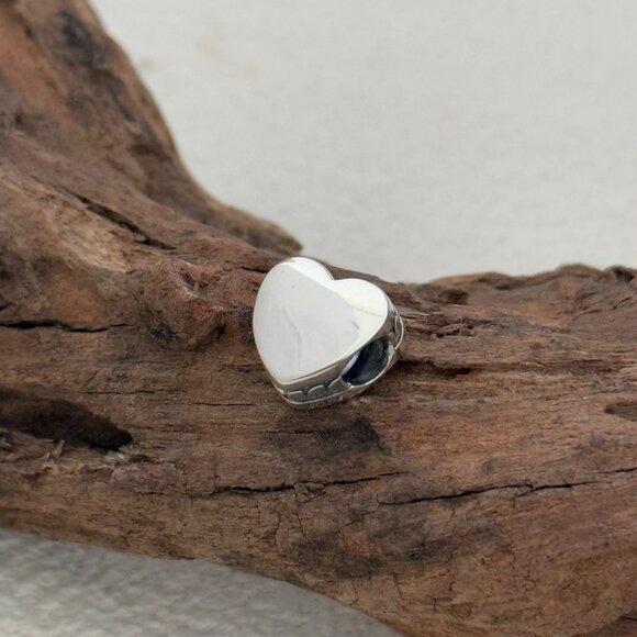 Pandora Hershey's kisses Exclusive Heart Bead S925 Silver Charm - Picture 3 of 3